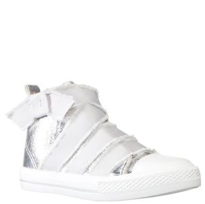 NEW Kidpik Silver bow Sneakers